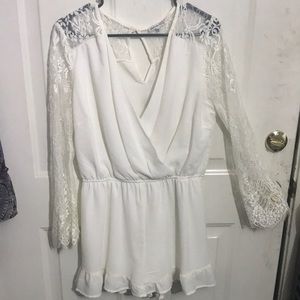 NEW Gorgeous Charlotte Russe Lace Sleeve Romper